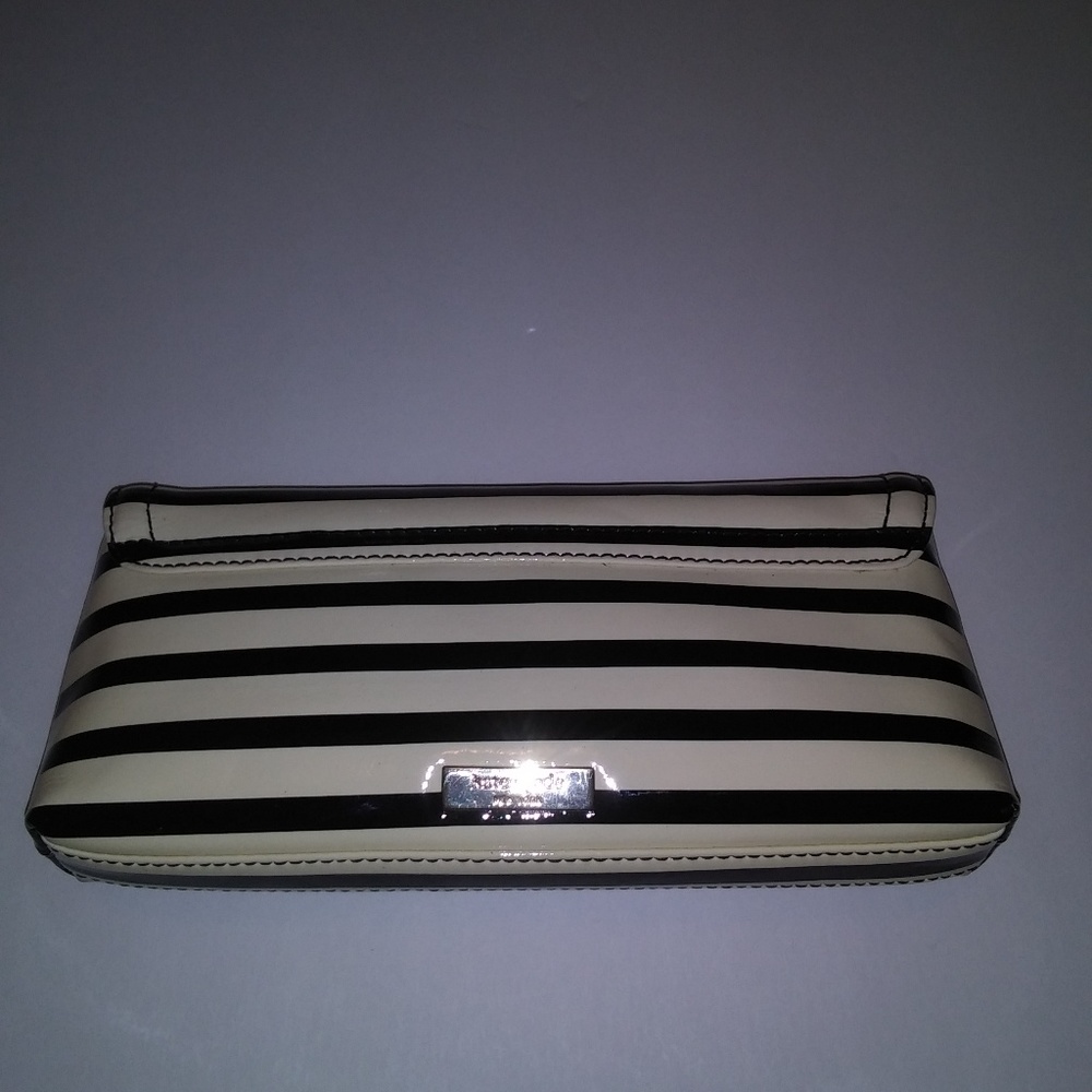 Kate Spade Black & White Stripe Clutch Bag - Picture 8 of 8